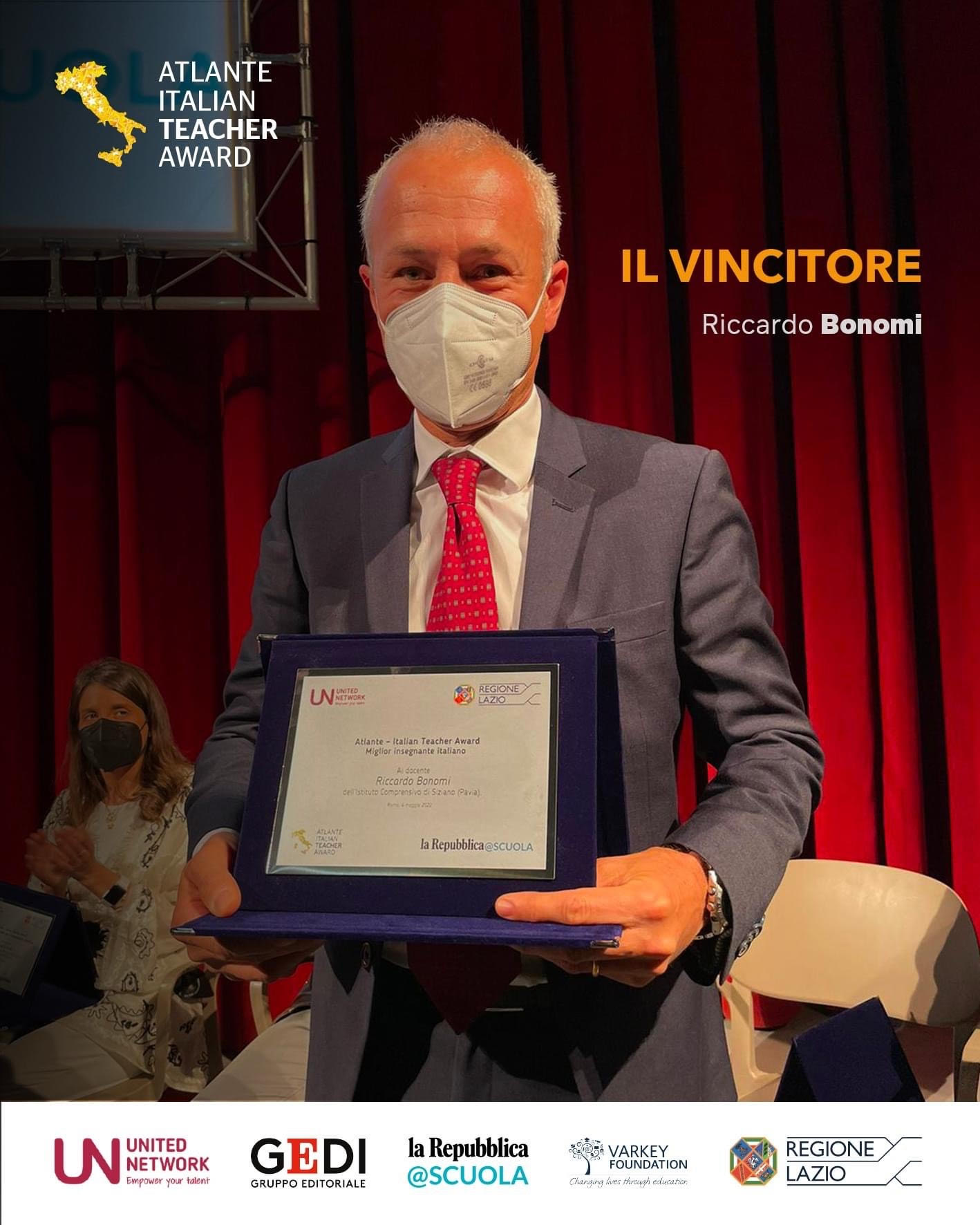 Premio docenti Atlante - Italian Teacher Award al prof. Riccardo Bonomi